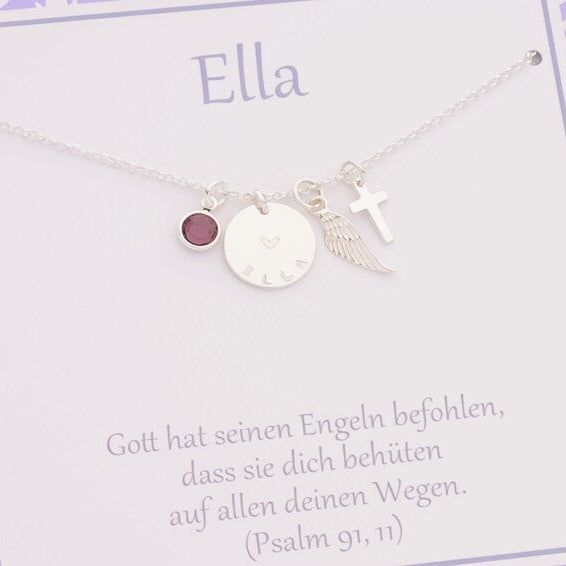 Eine personalisierte, handgefertigte Geschenkbox mit persönlichem Spruch: Psalm 91,11 für Ella. Unterhalb des Namens ist eine Silberkette mit vier Anhängern montiert.