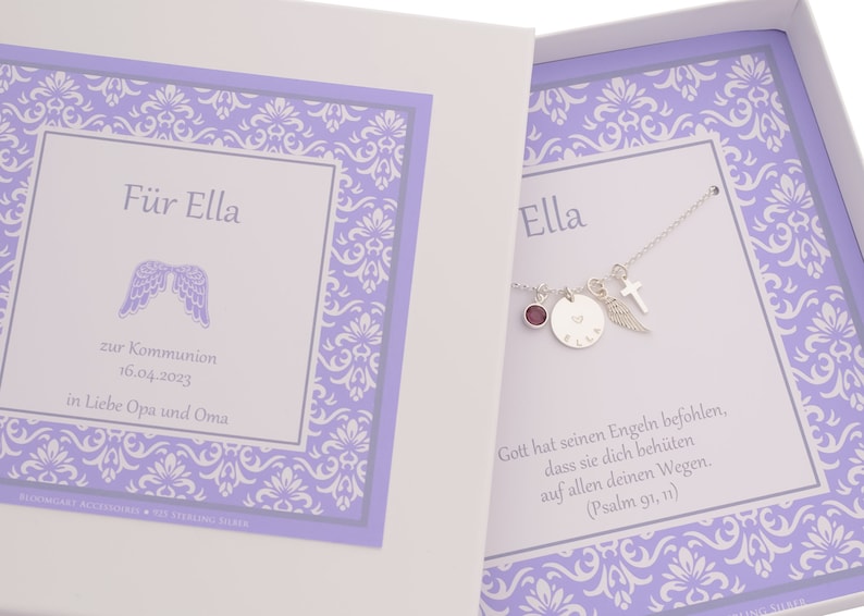 Eine personalisierte, handgefertigte Geschenkbox mit Ornamentmuster in weiß flieder zur Kommunion von "ELLA" bedruckt mit persönlichen Glückwünschen von Opa und Oma.