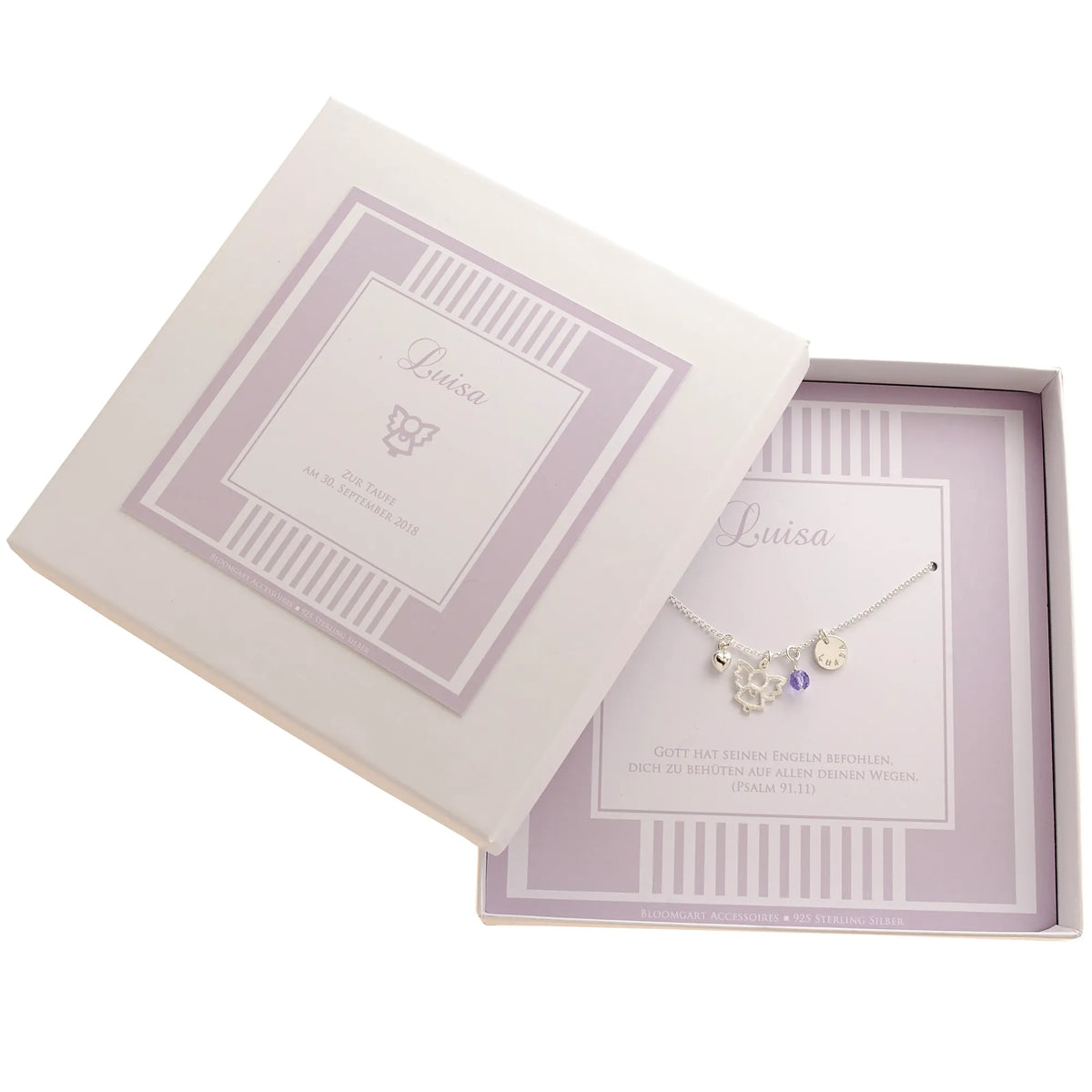 Ein handgefertigtes, personalisiertes Taufgeschenk mit Schutzengel Schmuck als Geschenk von der Oma für ihr Enkelkind.