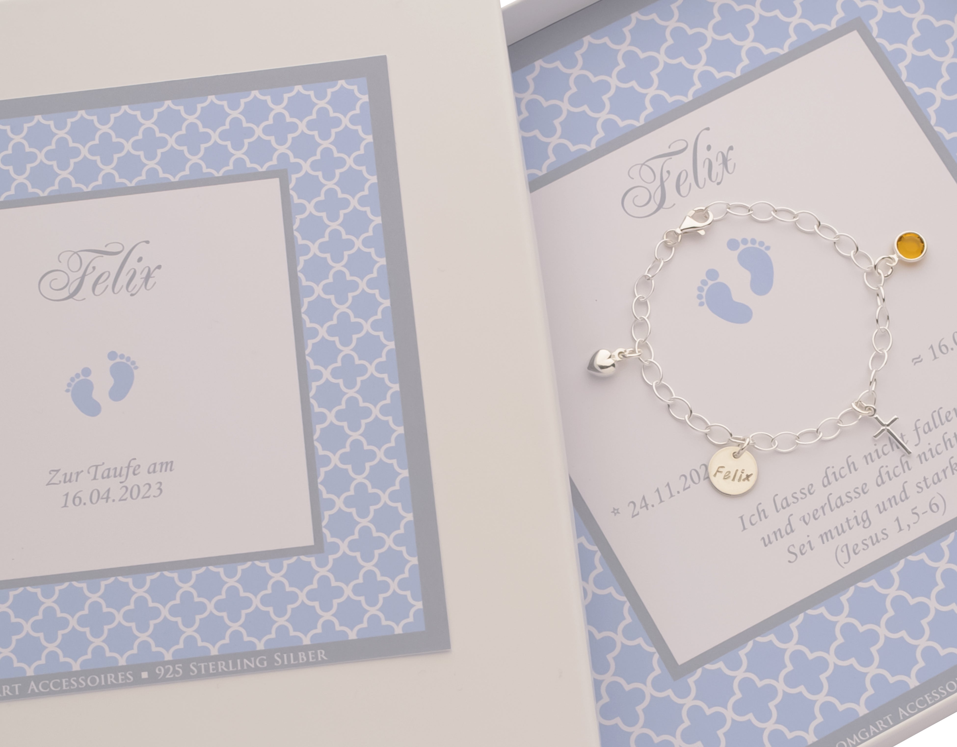 Edle, personalisierte Geschenkbox mit hellblauem Ornamentmuster, hier für 'Felix' mit Bettelarmband aus 925 Silber innenliegend.