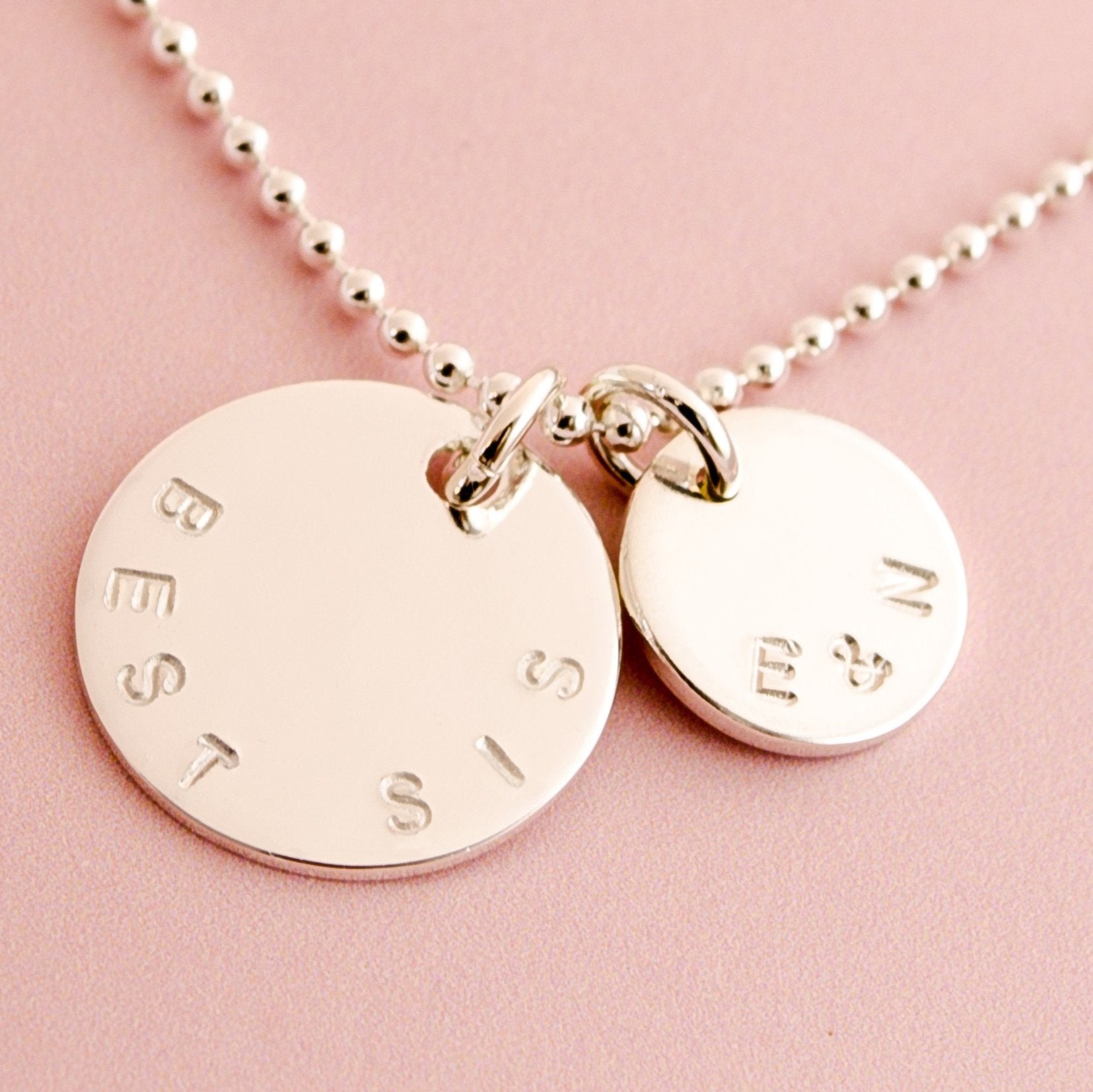 KETTE MIT GRAVUR Best Sis 925 Sterling Silber Namenskette Lieblingsschwester Lebensschmuck Familienschmuck Schmuck mit Gravur Bloomgart