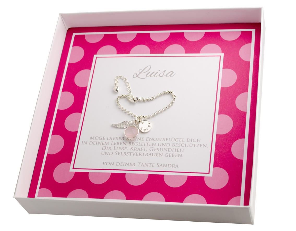 Innenansicht der Geschenkbox mit Spruch: 'Möge dieser kleine Engelsflügel dich in deinem Leben begleiten und beschützen...' In der Mitte liegt das handgemachte Silberarmband von Bloomgart.