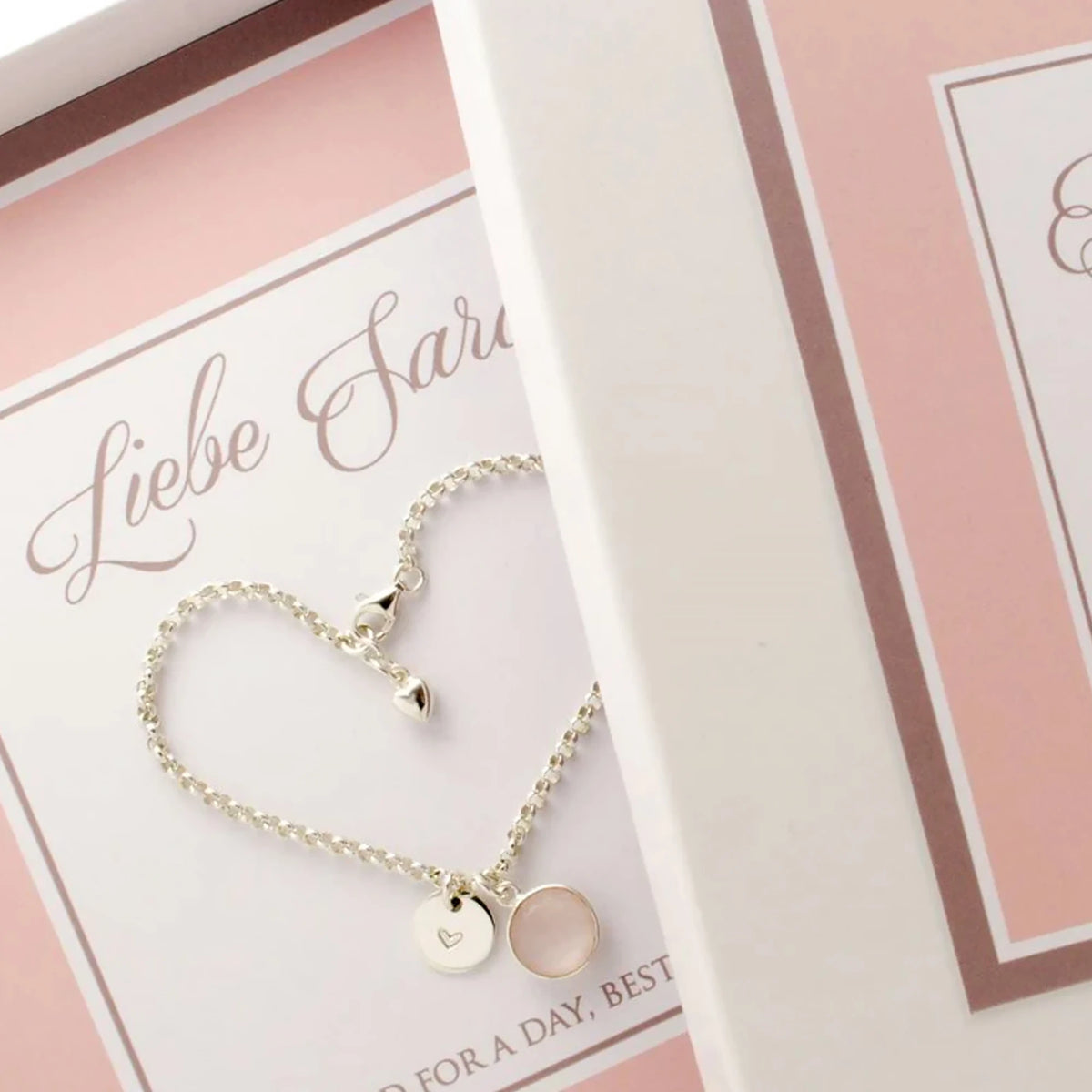 Eine Hochzeit Geschenkidee für Trauzeugin, Brautmama oder Schwester aus 925 Sterling Silber in einer personalisierten Geschenkbox.