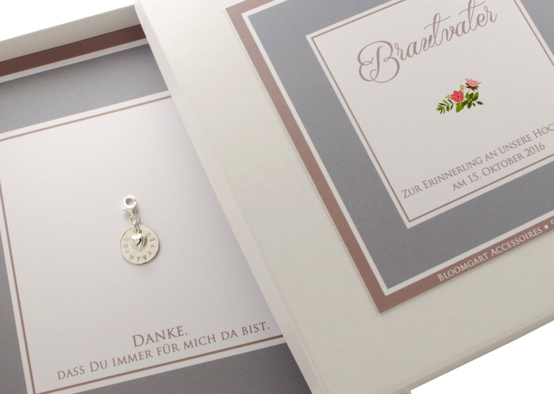 Hochzeitsgeschenk für den Brautvater, hier präsentiert in einer grau-blauen Geschenkbox, personalisiert für deinen Papa zur Erinnerung an eure Hochzeit.