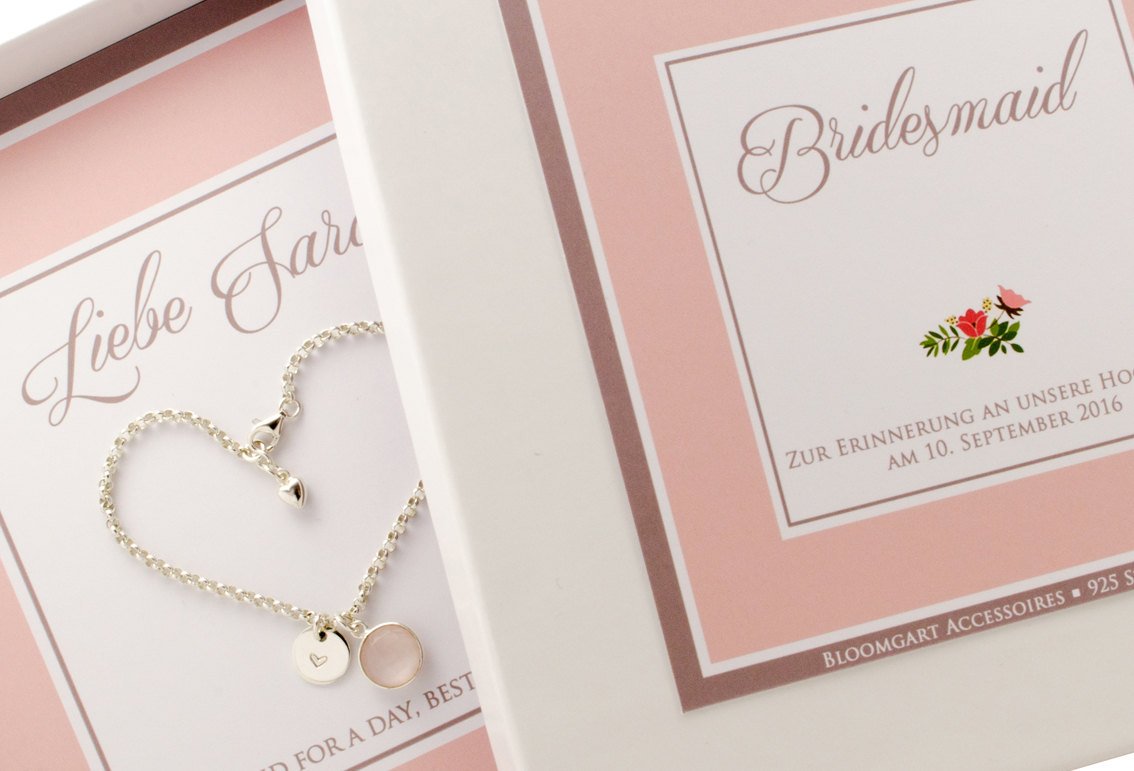 Eine Bridesmaid Geschenkidee für Trauzeuginnen und Hochzeitsgäste aus 925 Sterling Silber in einer persönlichen Geschenkbox.